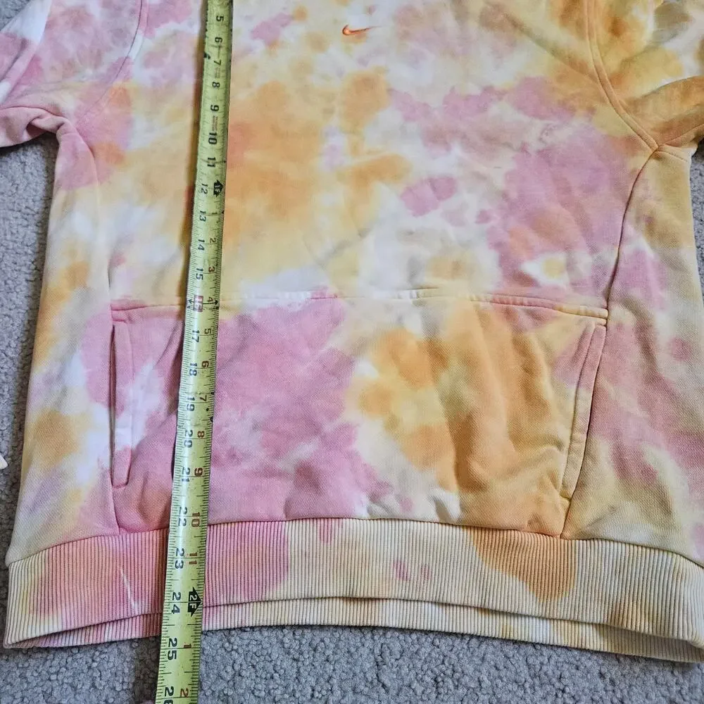 Nike Big Kids' Sportswear Club Fleece Tie-Dyed Hoodie XL